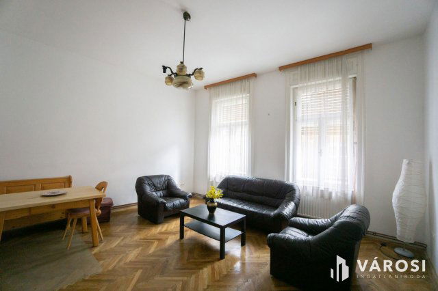 Kiadó téglalakás, albérlet, Győrött 220 E Ft / hó, 3 szobás