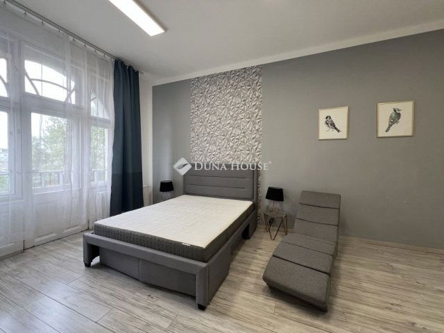 Eladó téglalakás, Budapesten, VI. kerületben 158.115 M Ft