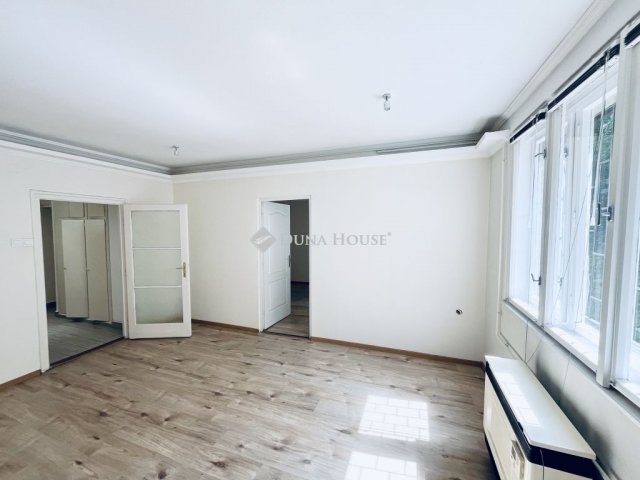 Eladó téglalakás, Budapesten, XII. kerületben 109.99 M Ft