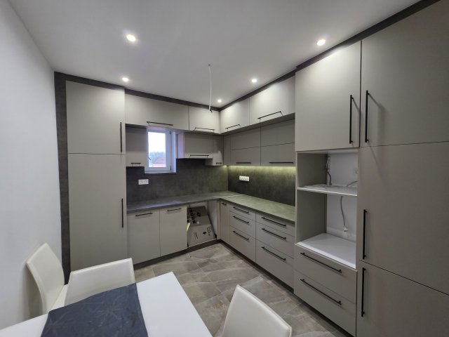 Eladó családi ház, Veszprémben 123 M Ft, 3 szobás