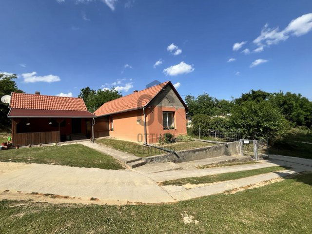 Eladó családi ház, Galambokon 25.9 M Ft, 2 szobás