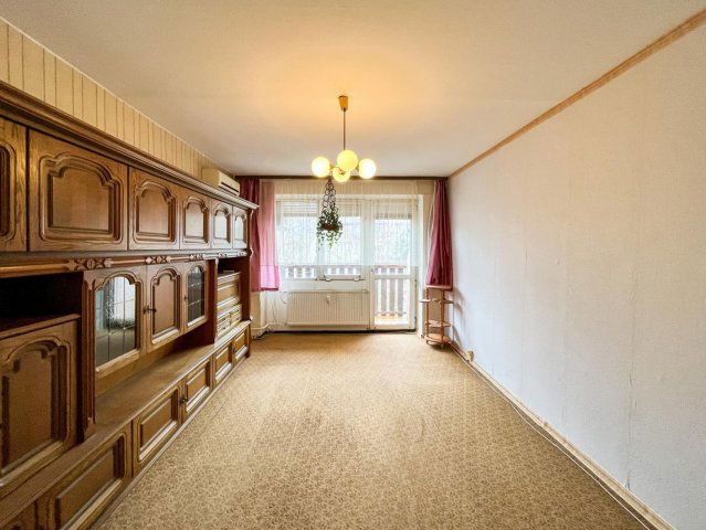 Kiadó panellakás, albérlet, Tatán 120 E Ft / hó, 1 szobás