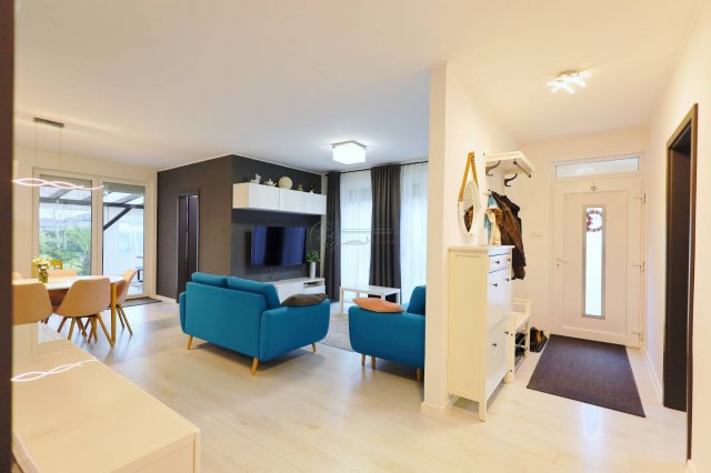 Eladó családi ház, Deszken 112 M Ft, 4 szobás