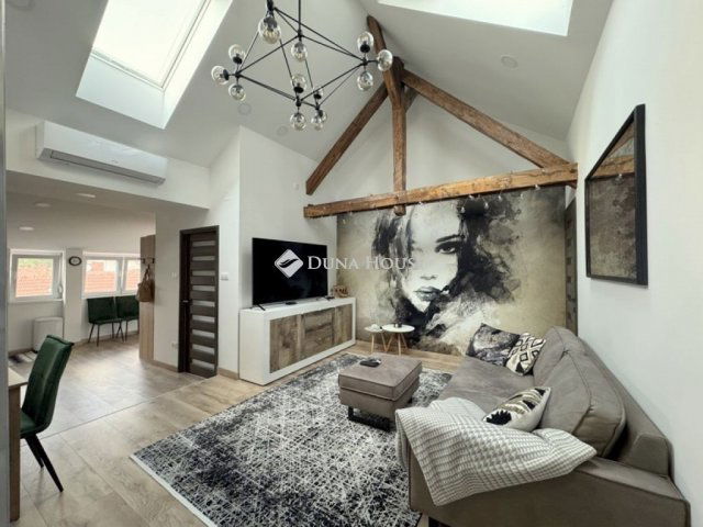 Kiadó téglalakás, albérlet, Békéscsabán 200 E Ft / hó