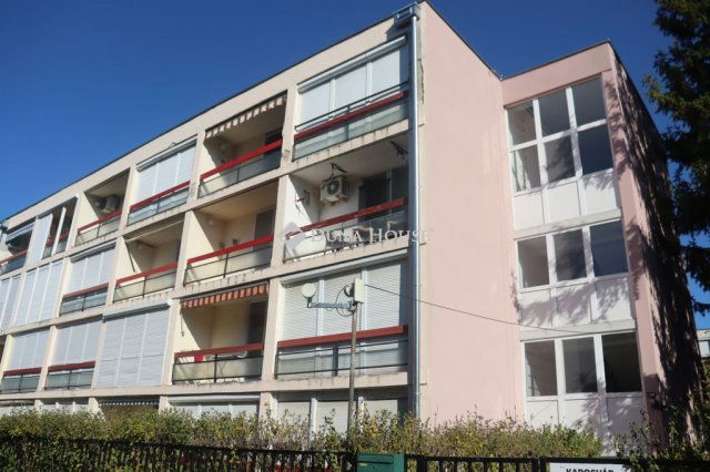 Eladó panellakás, Fonyódon, Süllő utcában 34 M Ft, 1 szobás