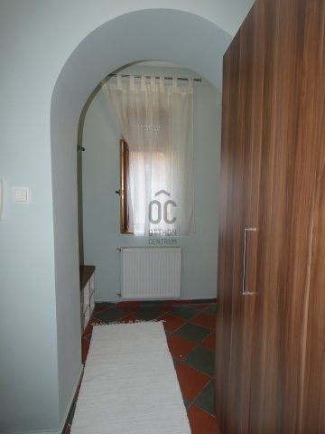 Kiadó téglalakás, albérlet, Pécsett 150 E Ft / hó, 2 szobás