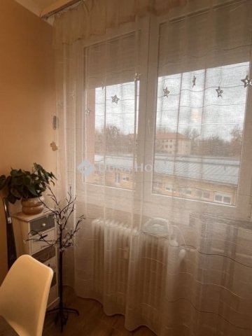 Eladó téglalakás, Ajkán 41.9 M Ft, 2 szobás