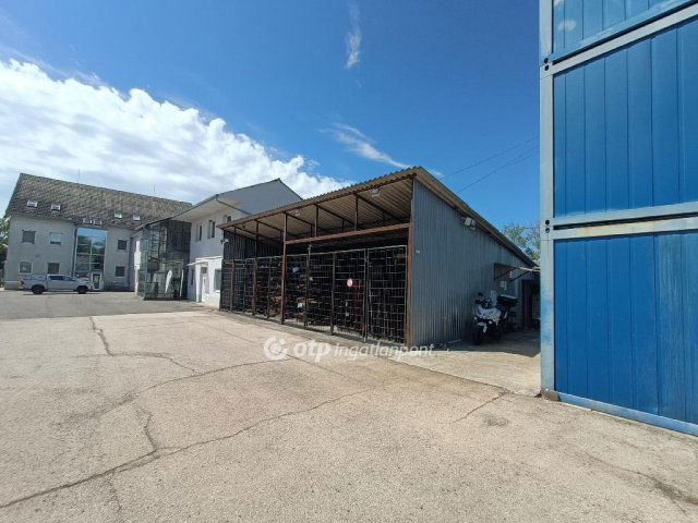 Eladó ipari ingatlan, Pakson 550 M Ft / költözzbe.hu