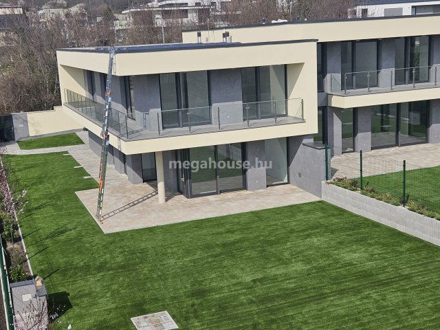 Eladó téglalakás, Budapesten, XI. kerületben 350 M Ft, 5 szobás