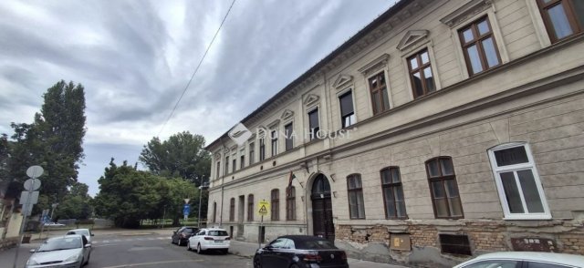 Eladó téglalakás, Budapesten, VIII. kerületben 58.9 M Ft