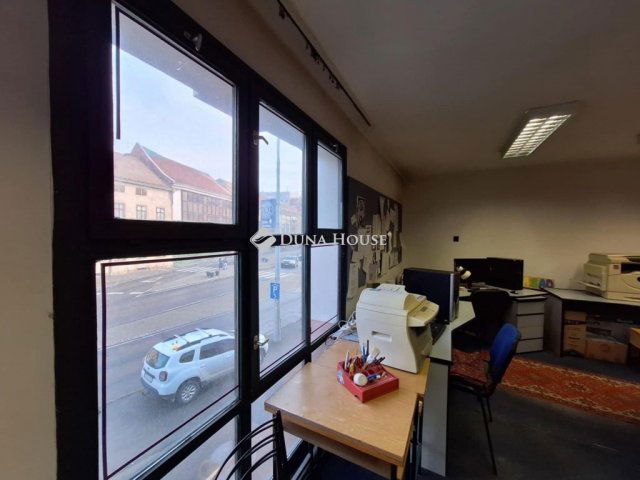 Eladó iroda, Pécsett 25 M Ft / költözzbe.hu