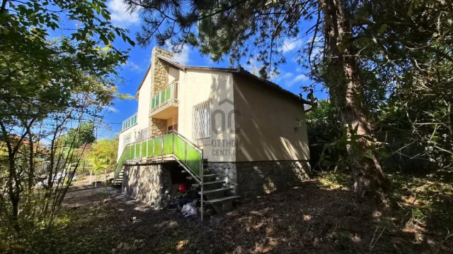 Eladó családi ház, Szentendrén 89.9 M Ft, 3 szobás