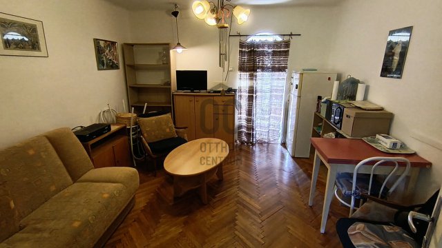 Eladó nyaraló, Balatonföldváron 28.9 M Ft, 2 szobás