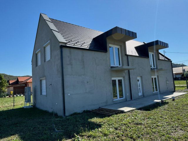 Eladó családi ház, Demjénben 105 M Ft, 7 szobás