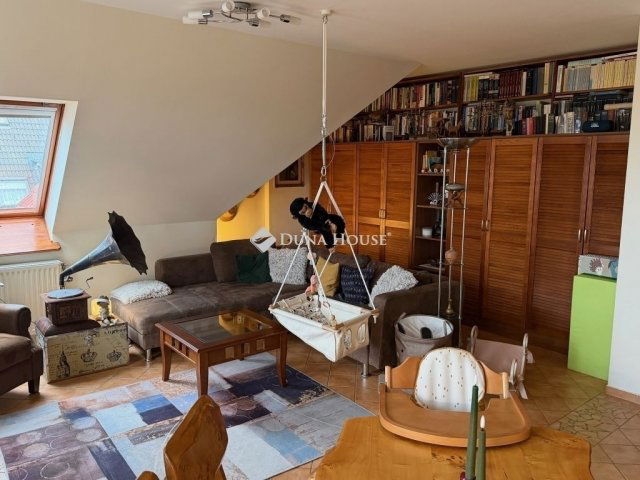 Eladó téglalakás, Kecskeméten 69.9 M Ft, 4 szobás