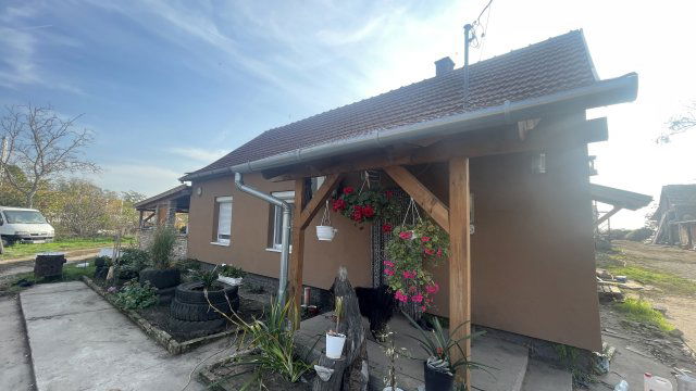 Eladó családi ház, Dunavarsányban 299 M Ft, 3 szobás