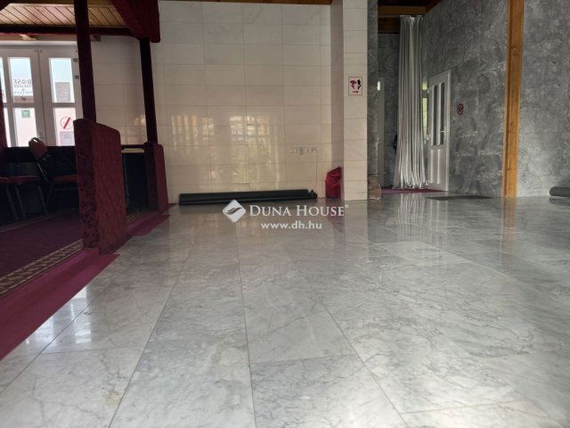 Eladó családi ház, Budajenőn 265 M Ft, 3 szobás
