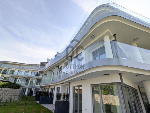 Eladó nyaraló, Balatonszemesen 165 M Ft, 3 szobás