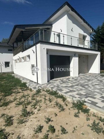 Eladó családi ház, Budapesten, XVII. kerületben 179.9 M Ft