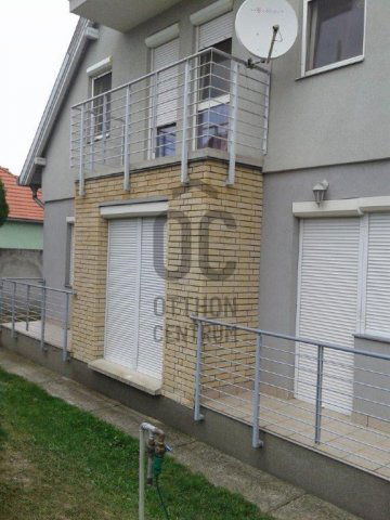 Eladó téglalakás, Győrött 87.5 M Ft, 4 szobás