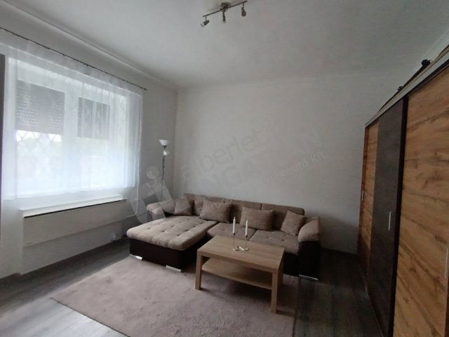 Kiadó téglalakás, albérlet, X. kerületben, Bihari utcában