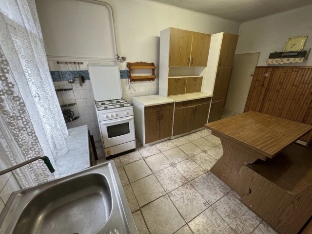 Eladó családi ház, Isaszegen 43 M Ft, 2 szobás