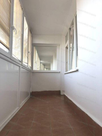 Kiadó panellakás, albérlet, Szolnokon 130 E Ft / hó, 1+1 szobás