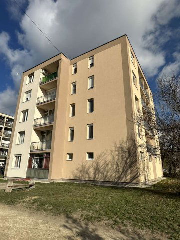 Eladó téglalakás, Várpalotán, Tábormező utcában 33.9 M Ft