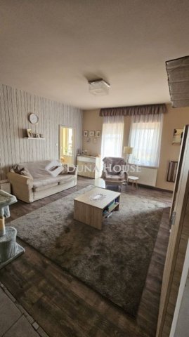 Eladó téglalakás, Hódmezővásárhelyen 59 M Ft, 3 szobás
