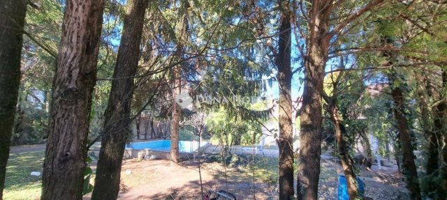 Eladó családi ház, Szentendrén 196 M Ft, 6+3 szobás