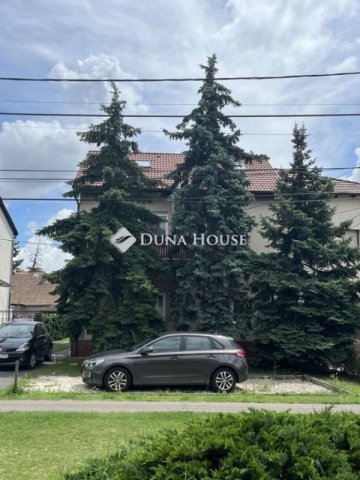 Eladó családi ház, Budapesten, XIV. kerületben 225 M Ft
