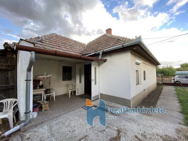 Eladó családi ház, Horton 20 M Ft, 2 szobás