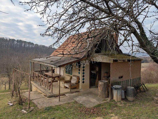 Eladó telek, Nagykapornakon 2.2 M Ft, 1 szobás