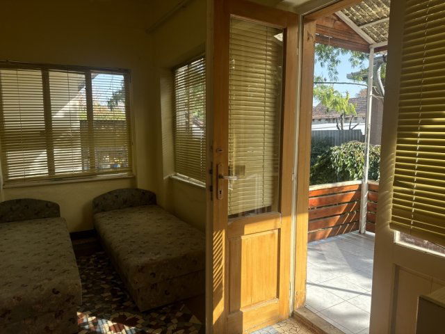 Eladó családi ház, Jászapátiban 32 M Ft, 7 szobás