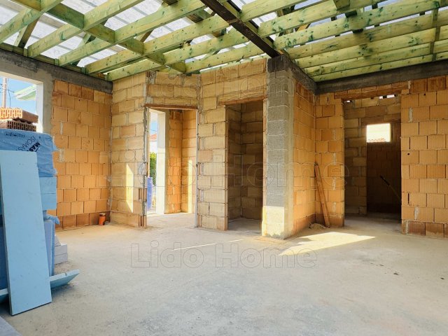 Eladó családi ház, Győrzámolyon 114.99 M Ft, 5 szobás