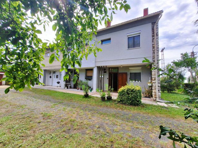 Eladó téglalakás, Sümegen 38.5 M Ft, 2+1 szobás