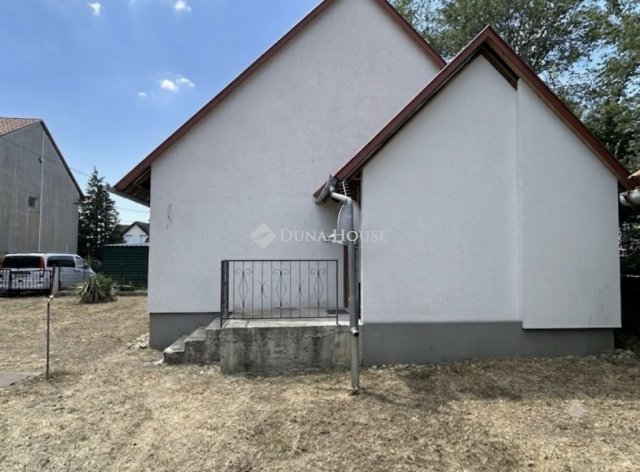 Eladó családi ház, Vonyarcvashegyen 42.9 M Ft, 1 szobás