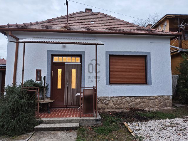 Eladó családi ház, Mohácson 29.5 M Ft, 1 szobás