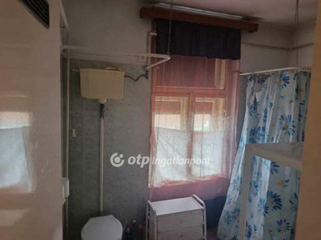 Eladó családi ház, Mezőtúron 14.7 M Ft, 2 szobás