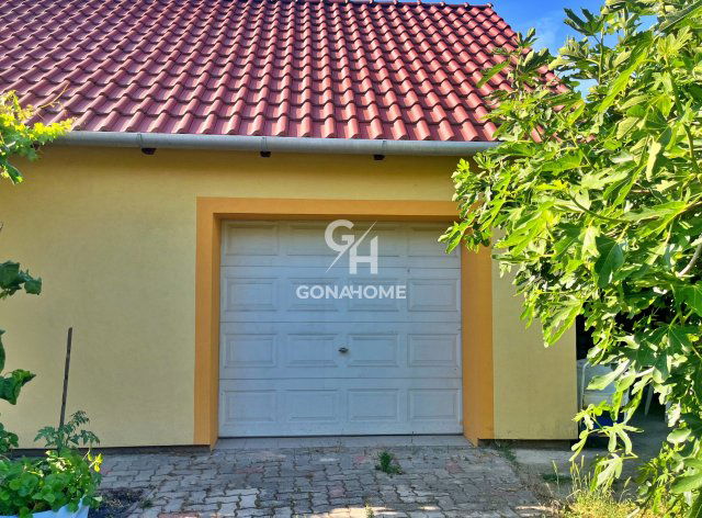 Eladó családi ház, Veszprémben 167 M Ft, 5+1 szobás