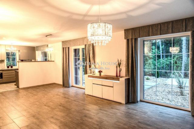 Eladó családi ház, Ballószögön 147 M Ft, 5 szobás