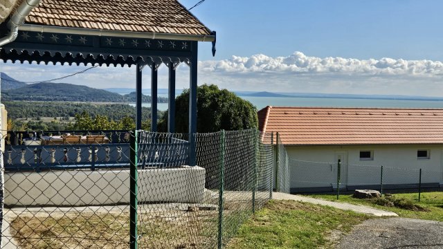 Eladó nyaraló, Balatonedericsen 200 M Ft, 4 szobás