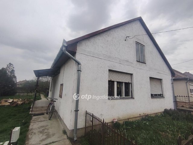 Eladó családi ház, Fehérgyarmaton 22 M Ft, 3 szobás