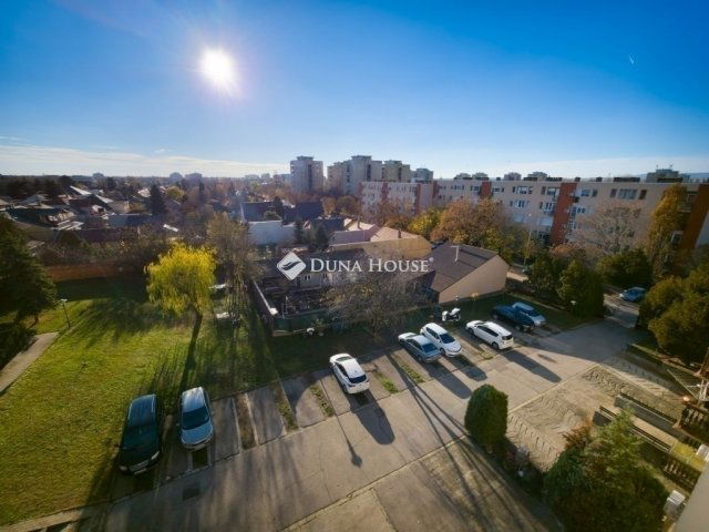 Eladó téglalakás, Budapesten, XVIII. kerületben 69 M Ft