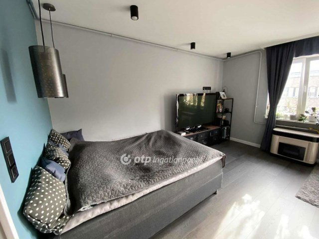 Eladó téglalakás, Budapesten, XI. kerületben 72.5 M Ft, 1 szobás