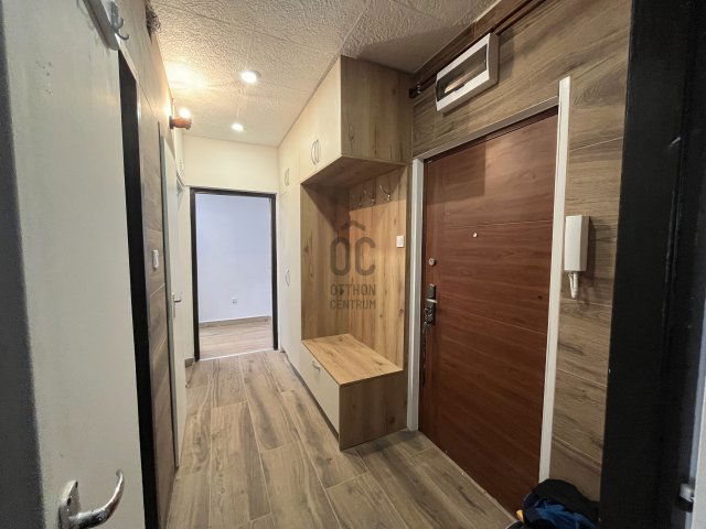 Eladó panellakás, Sopronban 55 M Ft, 2 szobás