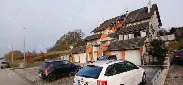 Eladó téglalakás, Teskándon 50 M Ft, 2 szobás