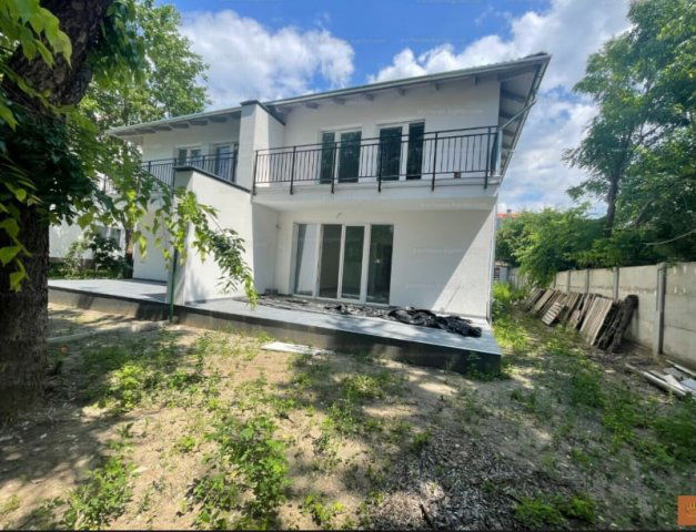 Eladó ikerház, Dunakeszin 138 M Ft, 5 szobás