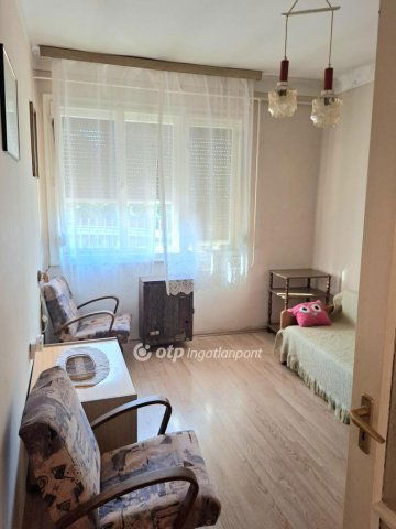 Eladó családi ház, Szabadszálláson 30.8 M Ft, 2+1 szobás