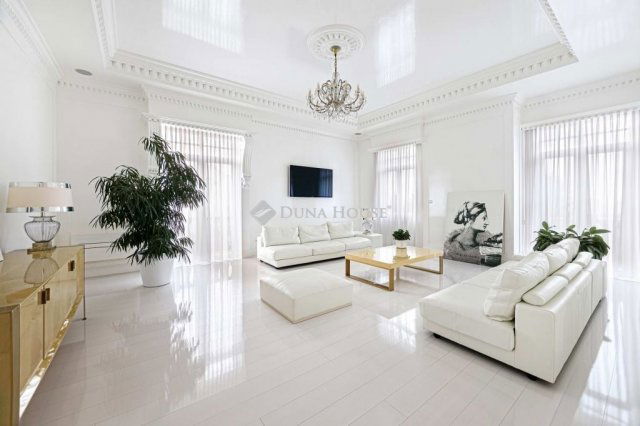 Eladó családi ház, Budapesten, II. kerületben 1725 M Ft